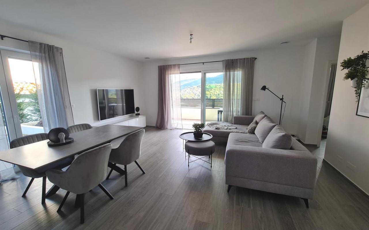 Villa Capris Apartments كوبر المظهر الخارجي الصورة